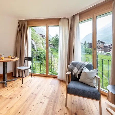 Апартаменты Haro *